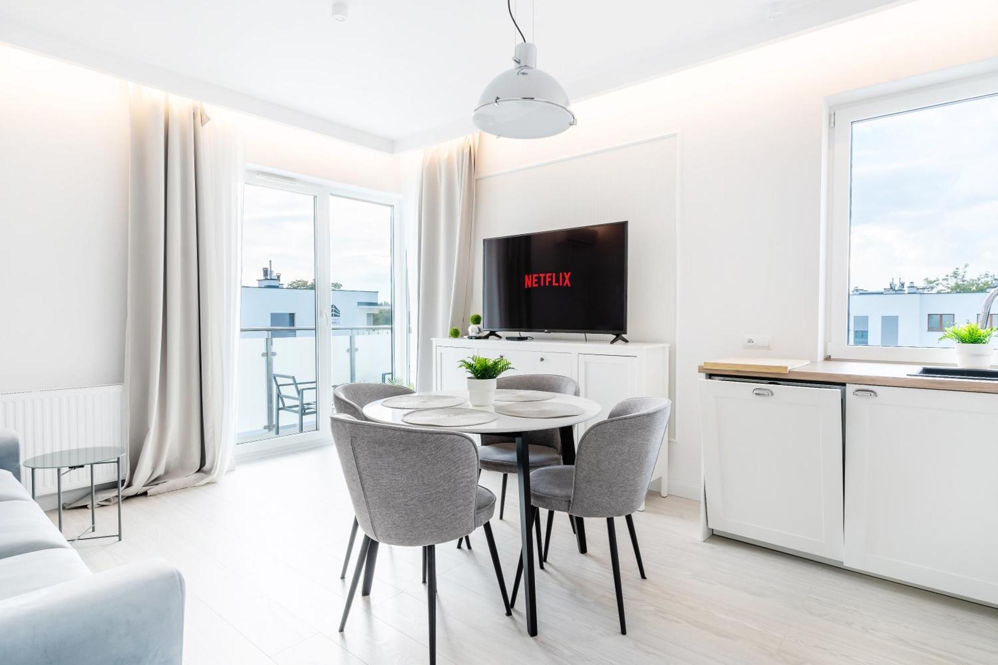 Belle View - 3Pok, Nawet 5 Lozek, Piekny Widok Na Rzeke, Tv55" Z Netflix I Max, Parking, Winda Apartment Ilawa Bagian luar foto